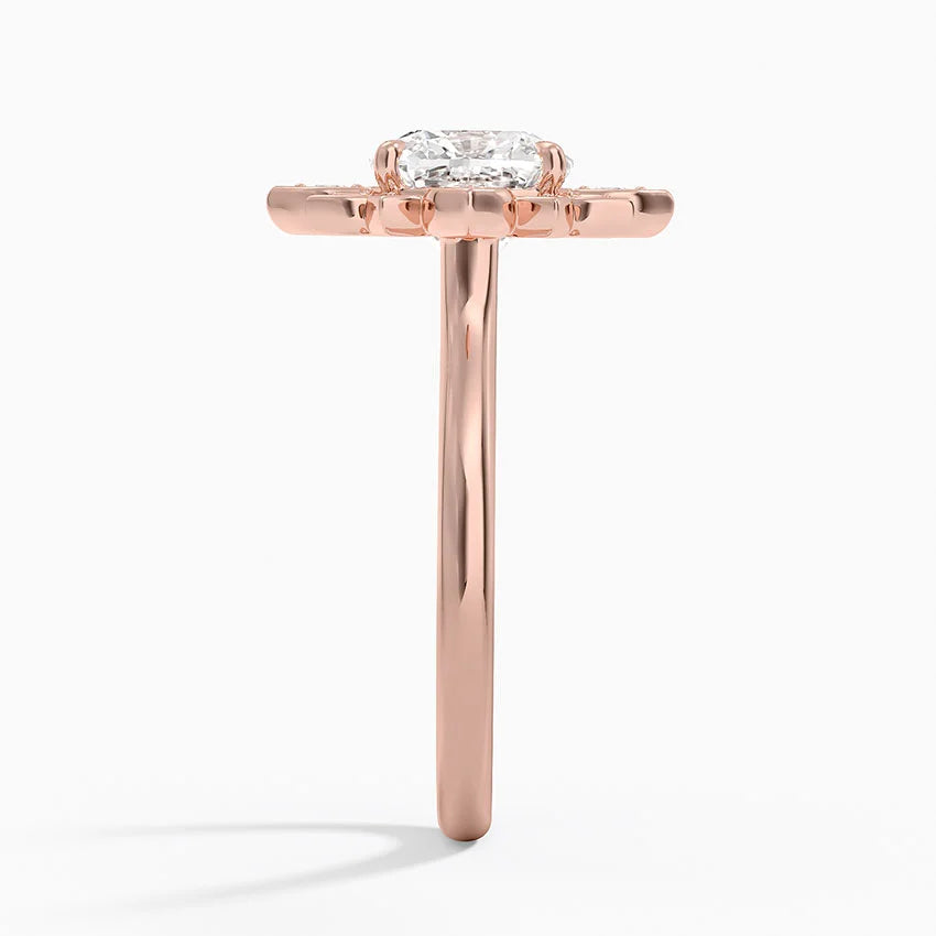 Liebe Vintage Accents (Round Side Stones) Lab Diamond Ring in 18K Gold - Cushion