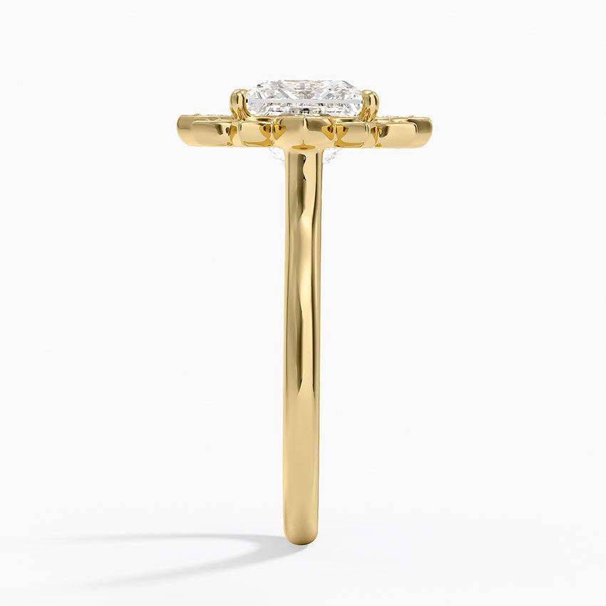Liebe Vintage Accents (Round Side Stones) Lab Diamond Ring in 18K Gold - Princess