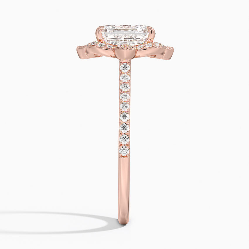 Nelly Vintage Accents (Round Side Stones) Lab Diamond Ring in 18K Gold - Asscher