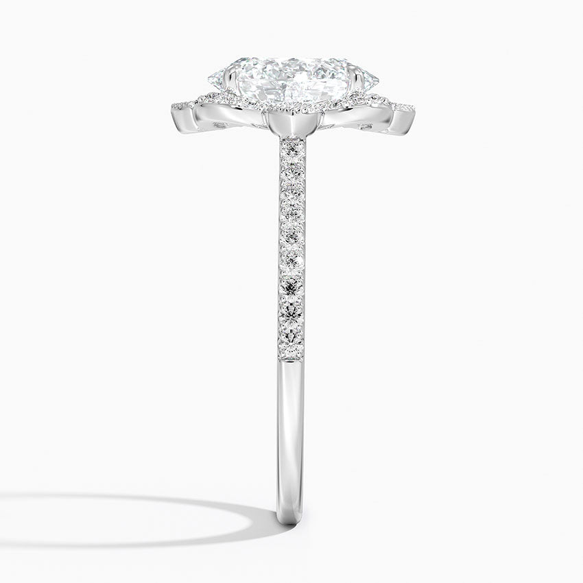 Nelly Vintage Accents (Round Side Stones) Lab Diamond Ring in 18K Gold - Oval