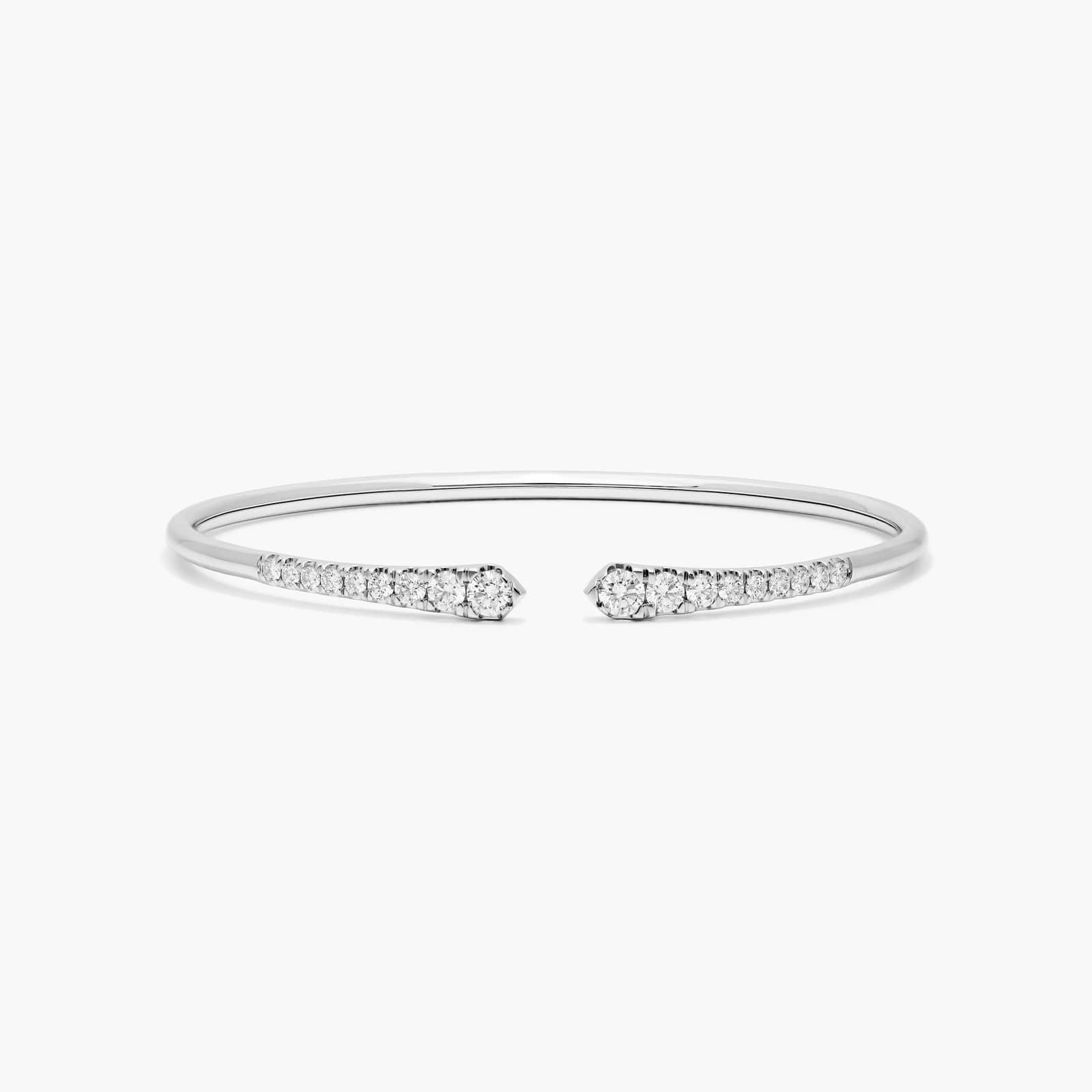Graduated Pave Lab Diamond ( 1 ct. tw) Open Bangle Bracelet 18K Gold