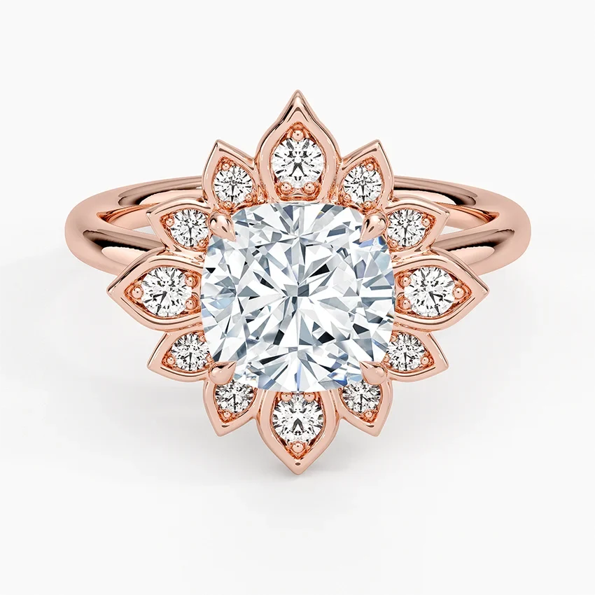 Liebe Vintage Accents (Round Side Stones) Lab Diamond Ring in 18K Gold - Cushion