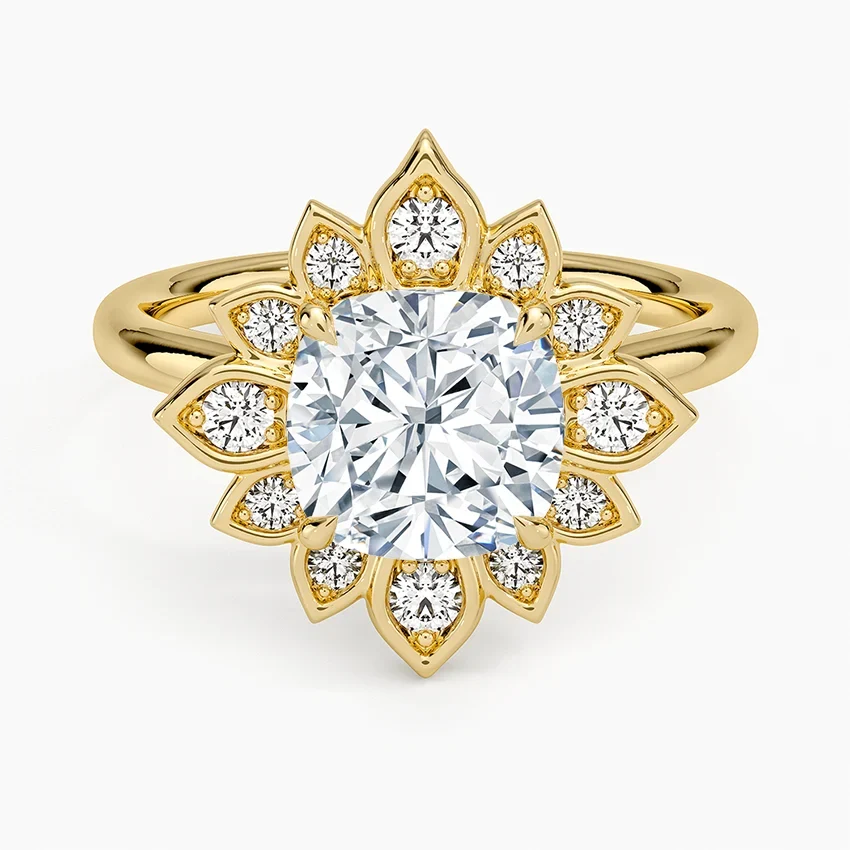Liebe Vintage Accents (Round Side Stones) Lab Diamond Ring in 18K Gold - Cushion