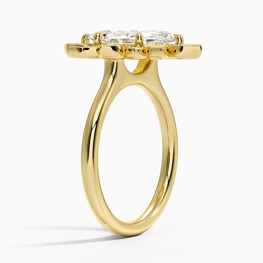 Liebe Vintage Accents (Round Side Stones) Lab Diamond Ring in 18K Gold - Marquise