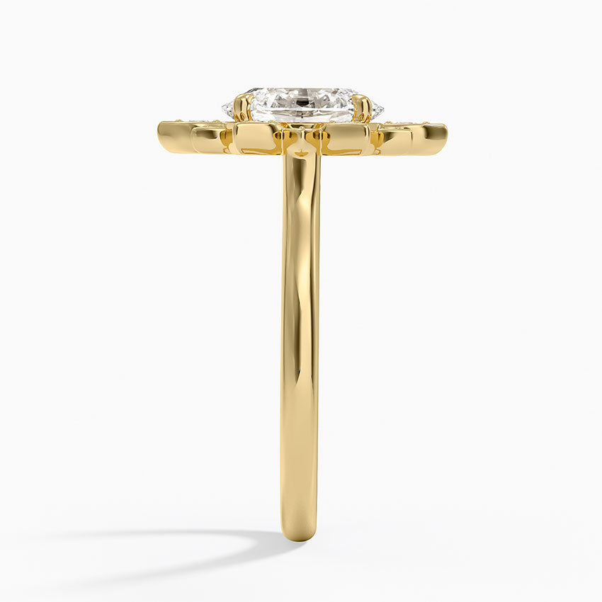 Liebe Vintage Accents (Round Side Stones) Lab Diamond Ring in 18K Gold - Oval