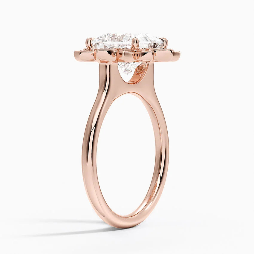 Liebe Vintage Accents (Round Side Stones) Lab Diamond Ring in 18K Gold - Princess