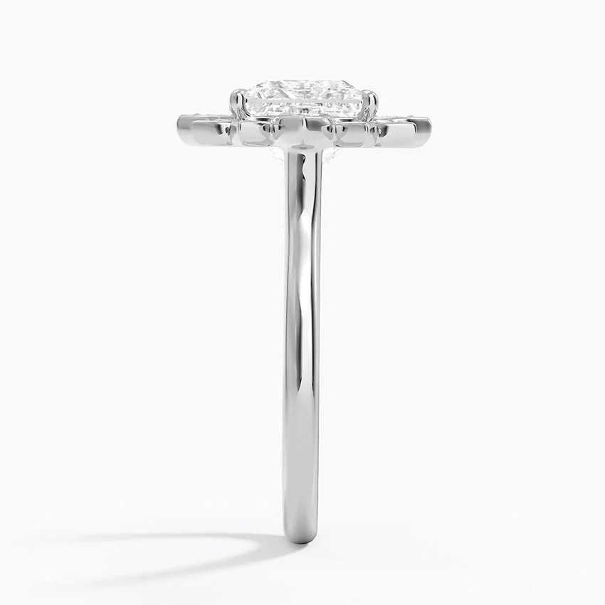 Liebe Vintage Accents (Round Side Stones) Lab Diamond Ring in 18K Gold - Princess