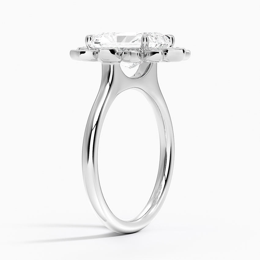 Liebe Vintage Accents (Round Side Stones) Lab Diamond Ring in 18K Gold - Radiant