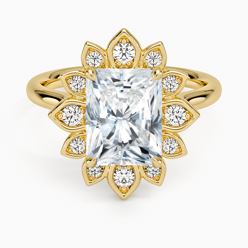 Liebe Vintage Accents (Round Side Stones) Lab Diamond Ring in 18K Gold - Radiant