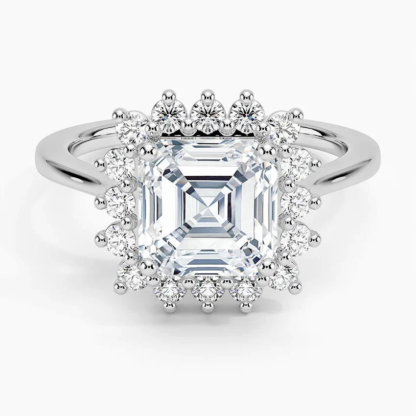 Liubov Vintage Accents (Round Side Stones) Lab Diamond Ring in 18K Gold - Asscher