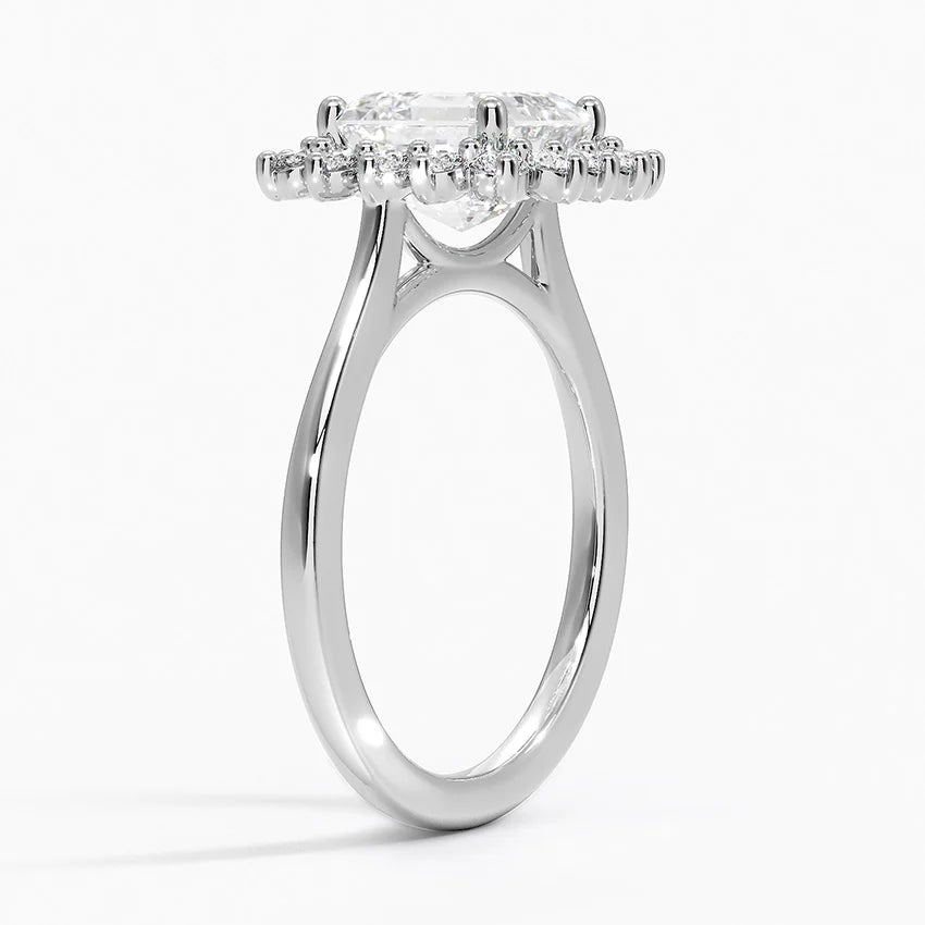 Liubov Vintage Accents (Round Side Stones) Lab Diamond Ring in 18K Gold - Asscher