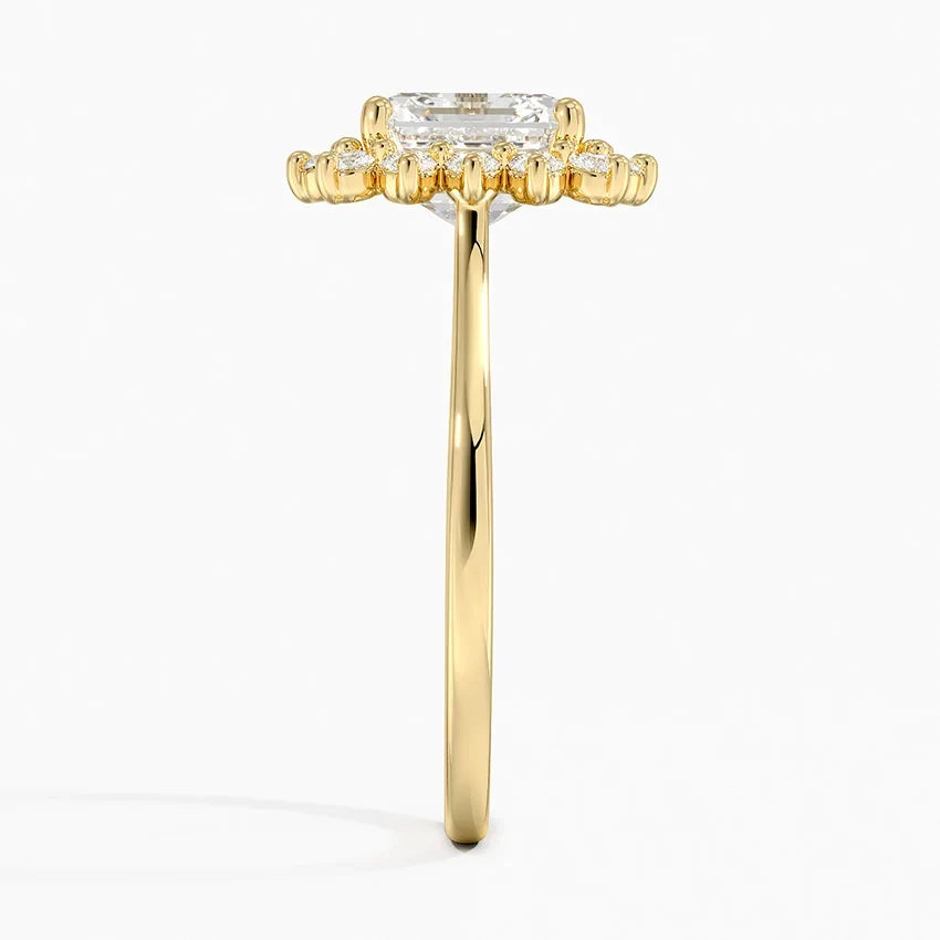 Liubov Vintage Accents (Round Side Stones) Lab Diamond Ring in 18K Gold - Asscher