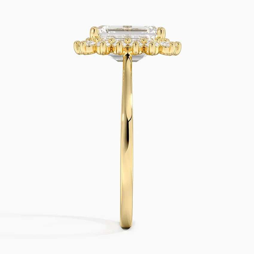 Liubov Vintage Accents (Round Side Stones) Lab Diamond Ring in 18K Gold - Emerald