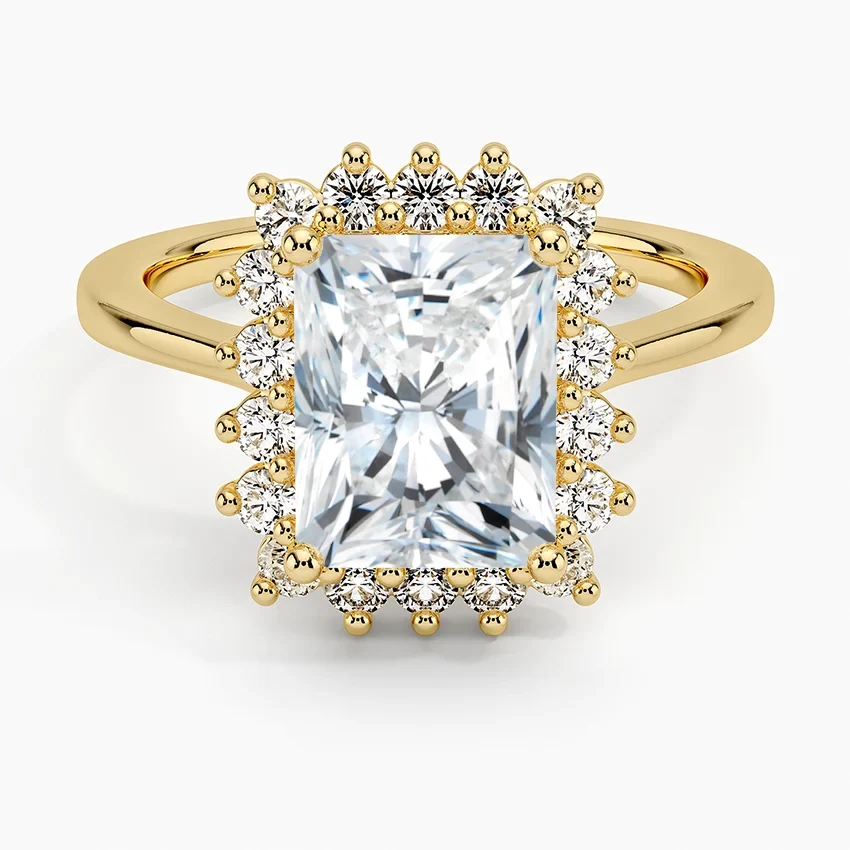 Liubov Vintage Accents (Round Side Stones) Lab Diamond Ring in 18K Gold - Radiant