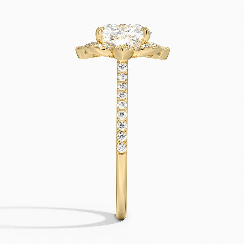 Nelly Vintage Accents (Round Side Stones) Lab Diamond Ring in 18K Gold - Cushion