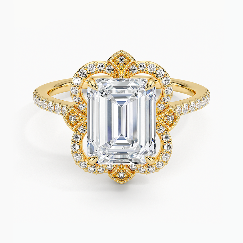 Nelly Vintage Accents (Round Side Stones) Lab Diamond Ring in 18K Gold - Emerald
