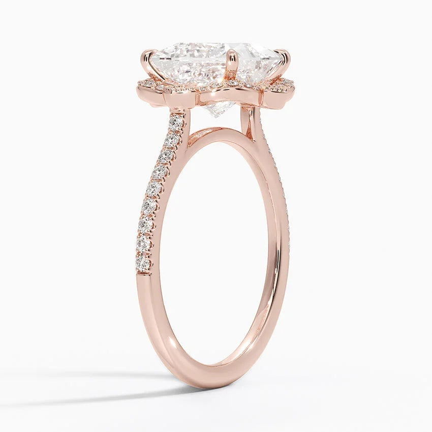 Nelly Vintage Accents (Round Side Stones) Lab Diamond Ring in 18K Gold - Princess