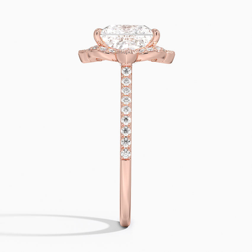 Nelly Vintage Accents (Round Side Stones) Lab Diamond Ring in 18K Gold - Princess