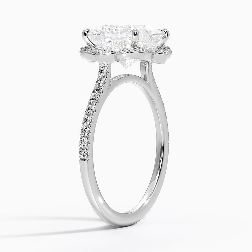 Nelly Vintage Accents (Round Side Stones) Lab Diamond Ring in 18K Gold - Princess