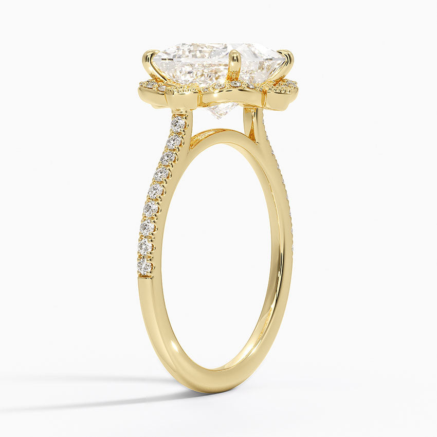 Nelly Vintage Accents (Round Side Stones) Lab Diamond Ring in 18K Gold - Princess