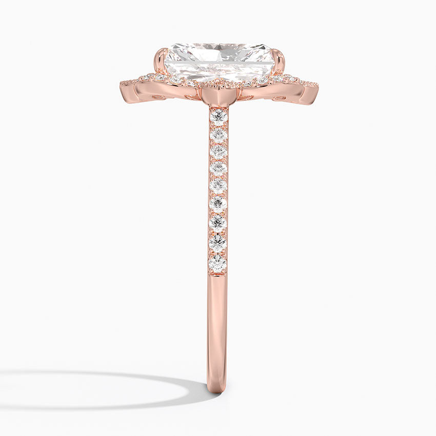 Nelly Vintage Accents (Round Side Stones) Lab Diamond Ring in 18K Gold - Radiant