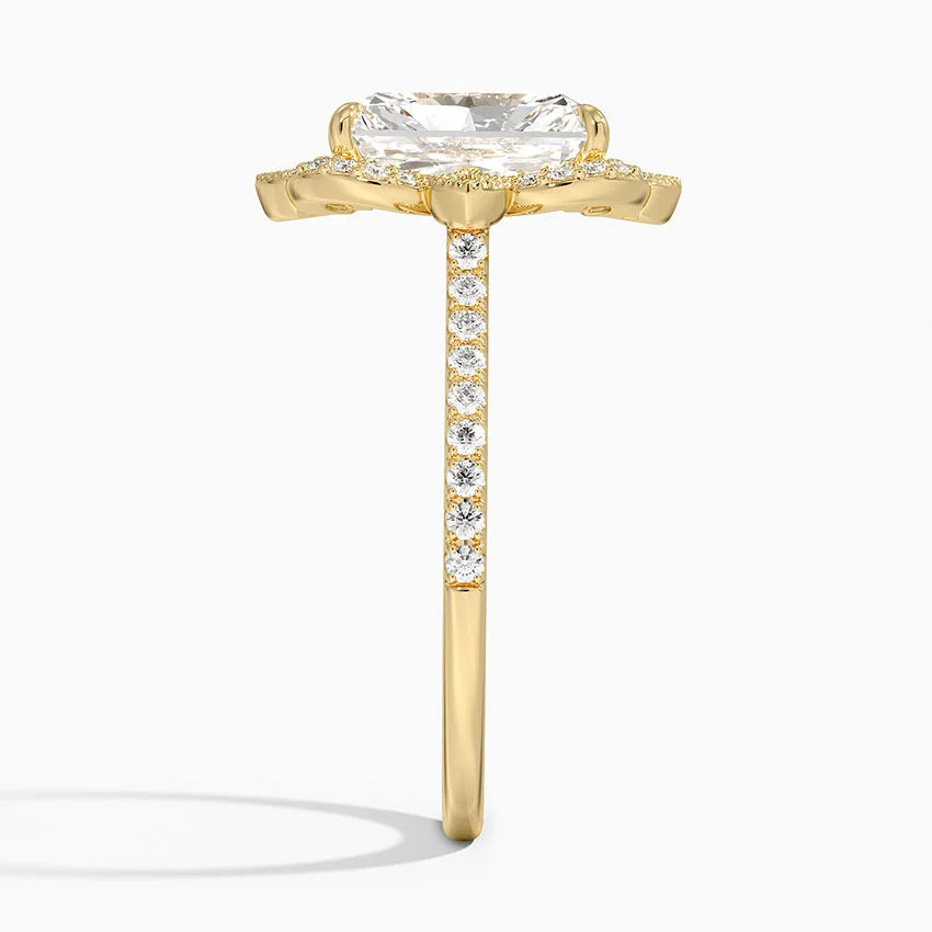 Nelly Vintage Accents (Round Side Stones) Lab Diamond Ring in 18K Gold - Radiant